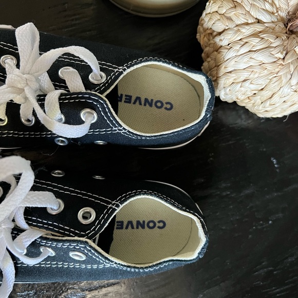 Black size 13Y converse - Picture 4 of 4